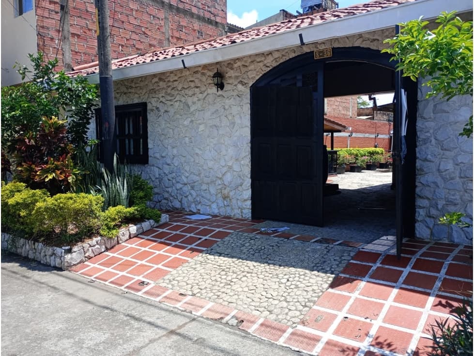 Casa en venta en jamundi barrio el rosario ubicación central - 1