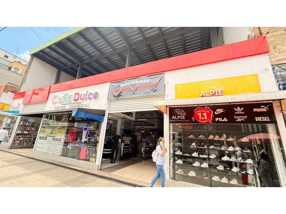 Local en venta en el centro comercial caña dulce en jamundi - 1