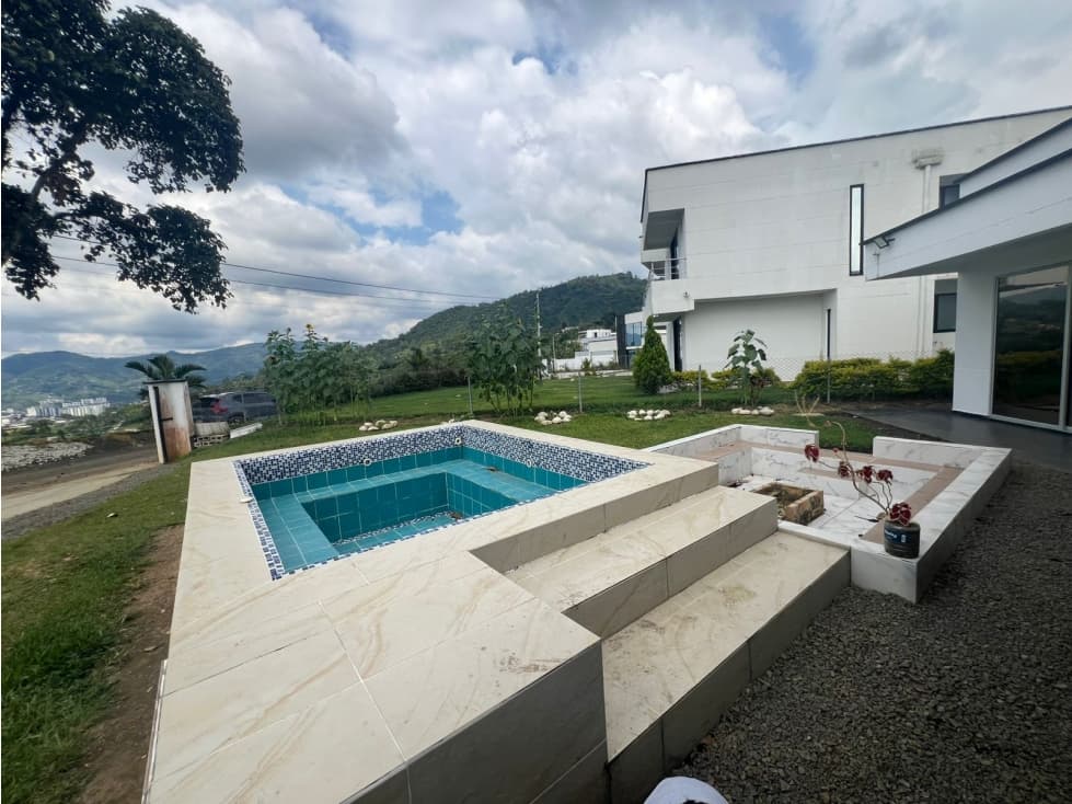 CASA CAMPESTRE EN RENTA - SECTOR DOSQUEBRADAS, CONDOMINIO LA TESALIA - 1