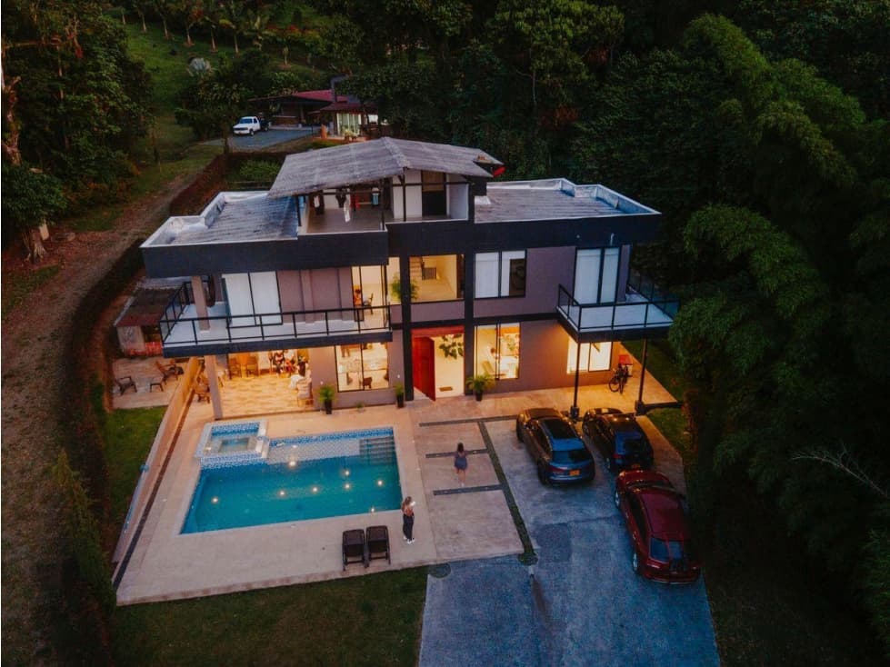 EN VENTA ECOHOTEL-VILLA MARIA CALDAS - 1