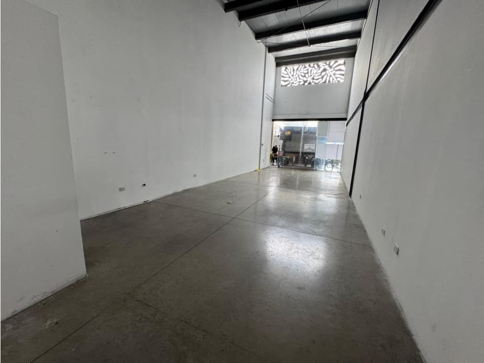 EN RENTA LOCAL COMERCIAL SECTOR LA MACARENA - 1