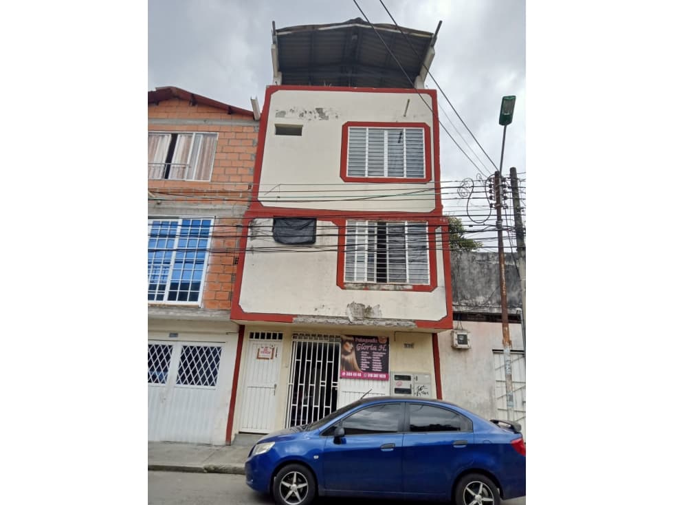 VENDO CASA DE 4 PISOS INDEP. EN EL B/. LIBERTADORES(MU)CW:6199420 - 1