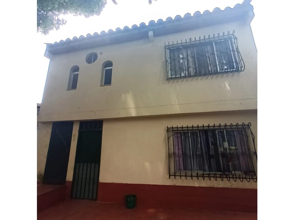 VENDO HERMOSA CASA EN EL LIMONAR CON APARTAESTUDIOS(A.R) CW:6597078 - 1