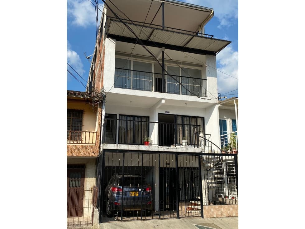 VENDO ESPECTACULAR CASA 3 NIVELES EN NUEVA FLORESTA(MU)CW:6671827 - 1