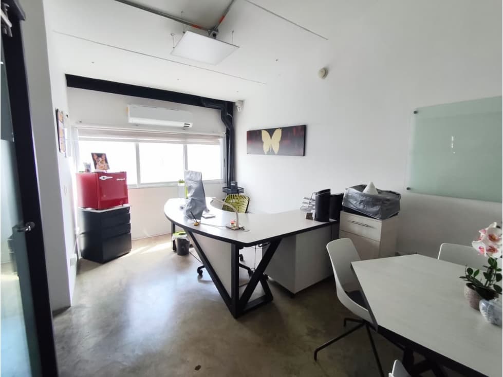 4 niveles con oficinas, bodega y zona de cargue en Pereira - 1