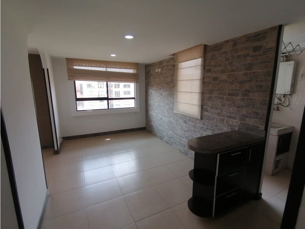 ARRIENDO APARTAMENTO PRADOS MADRID - 1