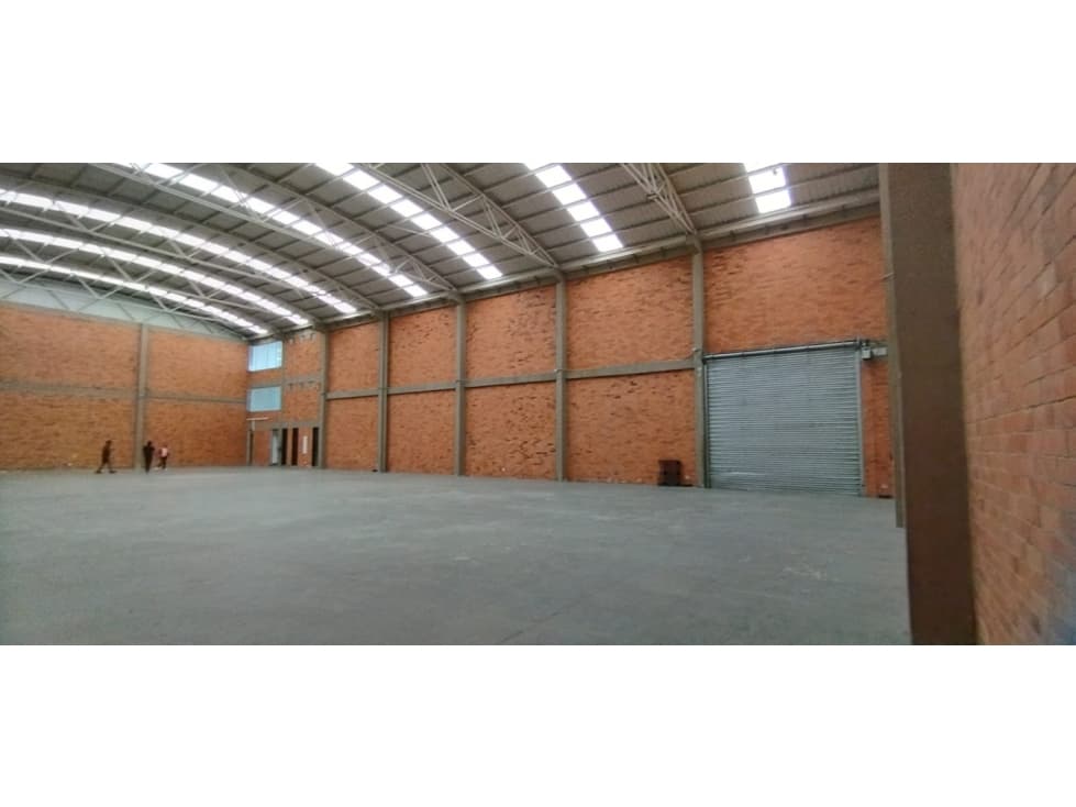 ARRIENDO BODEGA 1100M2 ZIPAQUIRA CON 150KVA EN PARQUE INDUSTRIAL. - 1