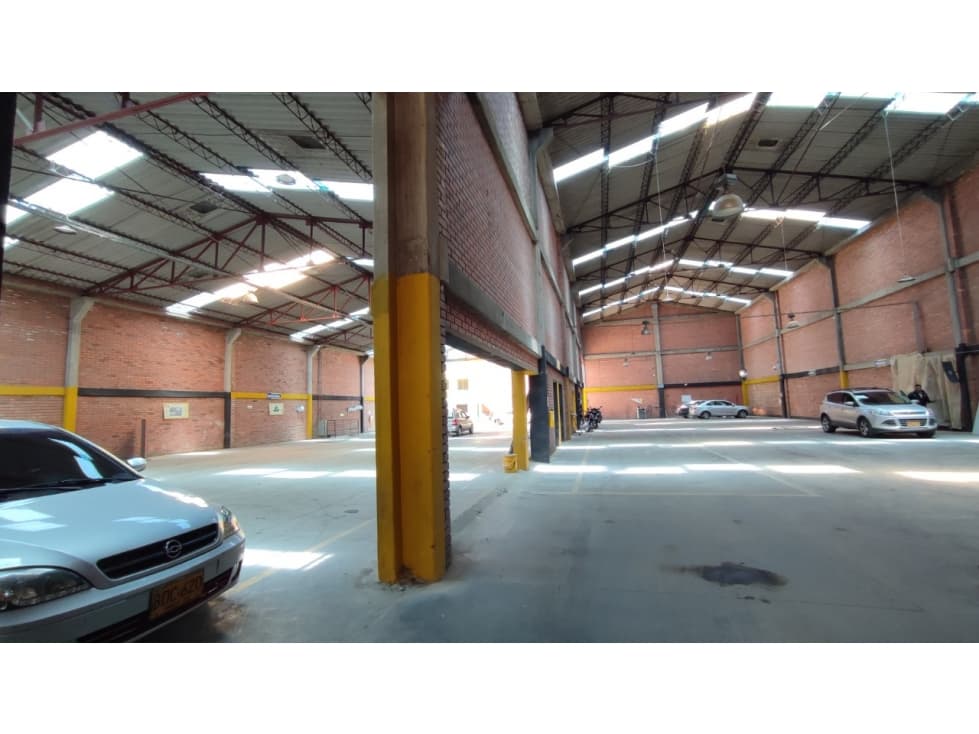 VENDO BODEGA RENTANDO EN ZIPAQUIRÁ 3.315 m² - 1