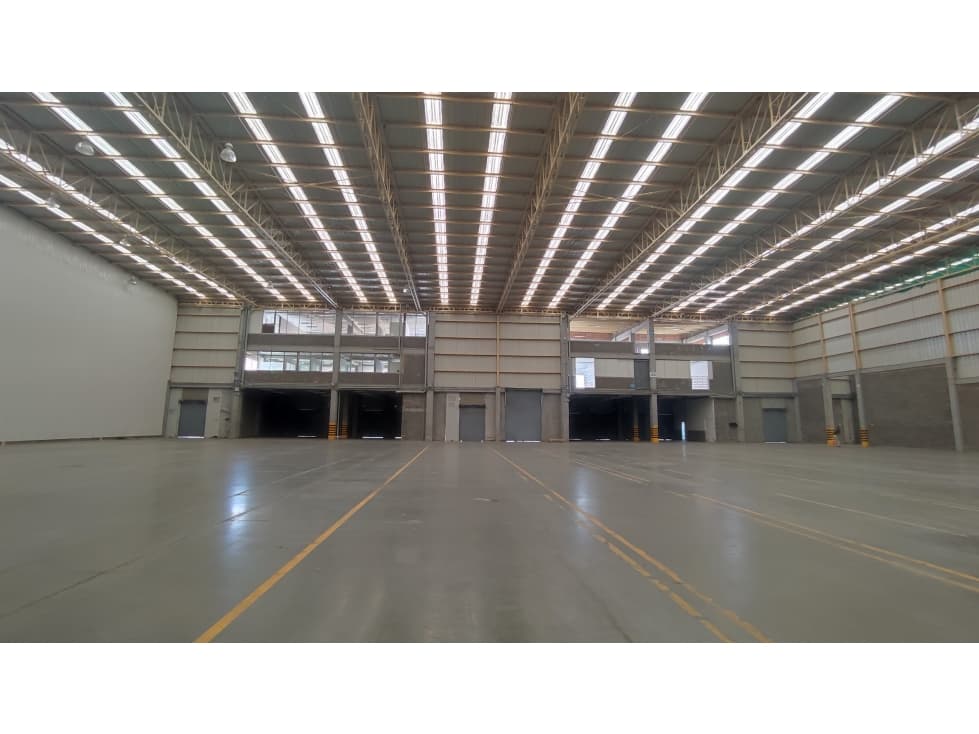 ARRIENDO BODEGA 3.624 m² EN SIBERIA - PARQUE INDUSTRIAL - 1