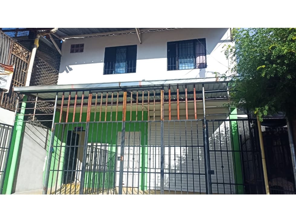 ¡ OPORTUNIDAD DE INVERSIÒN ! CASA RENTABLE CON BODEGA CON (3) APTOS - 1