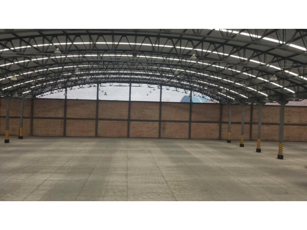 BODEGA EN VENTA 10.600 M² ZONA INDUSTRIAL, MOSQUERA. - 1