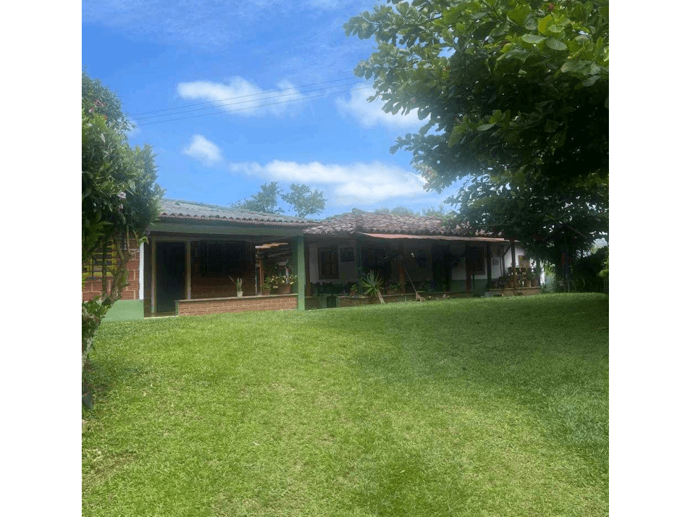 Venta de finca campestre en Marsella - 1