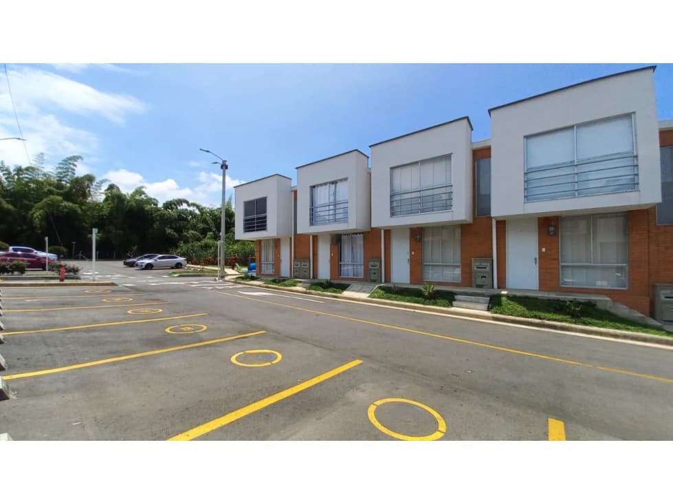 CASA EN RENTA SECTOR MONTEBONITO RESERVADO DQS - 1