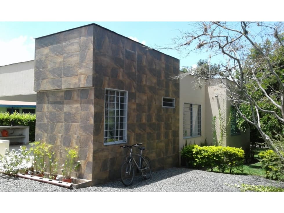 En venta casa Campestre en Viterbo. Caldas - 1