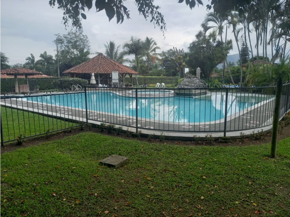 Se vende Casa Campestre en Condominio Viterbo, Caldas - 1