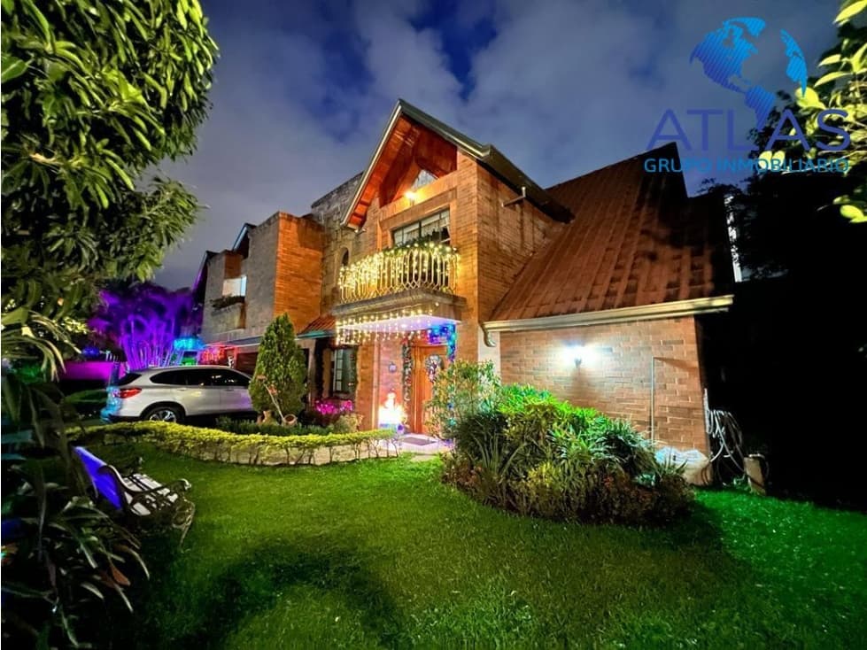 VENTA DE CASA EN LAGOS DEL CACIQUE COD:1002 - 1