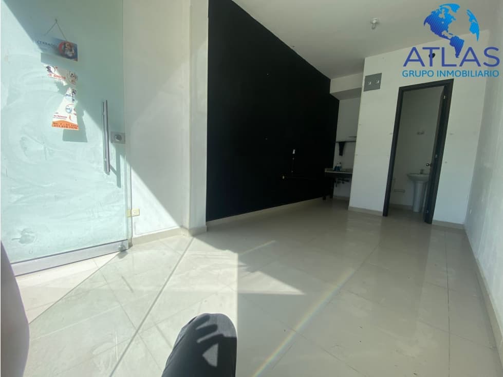 ARRIENDO LOCAL FLORIDABLANCA COD: 1084 - 1