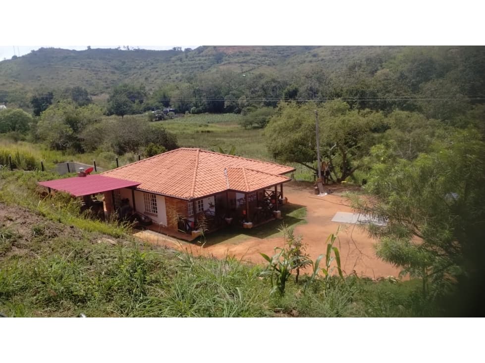 VENTA CASA CAMPESTRE LOS SANTOS COD:1093 - 1