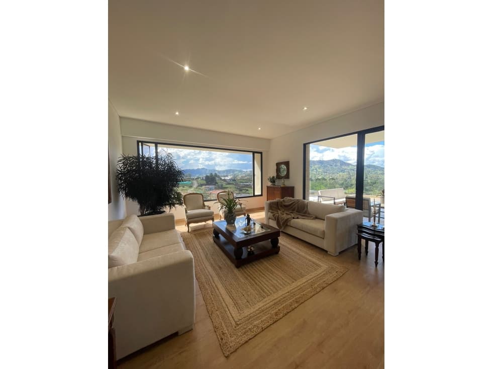 CASA AMOBLADA EN LA CEJA - 1