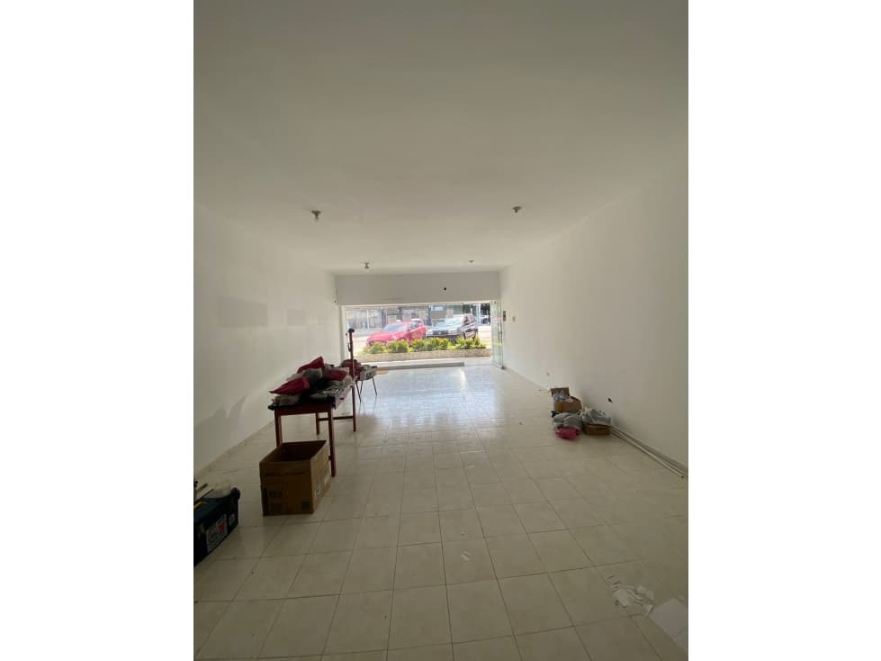 LOCAL COMERCIAL EN ALQUILER EN LA CONCEPCIÒN - 1