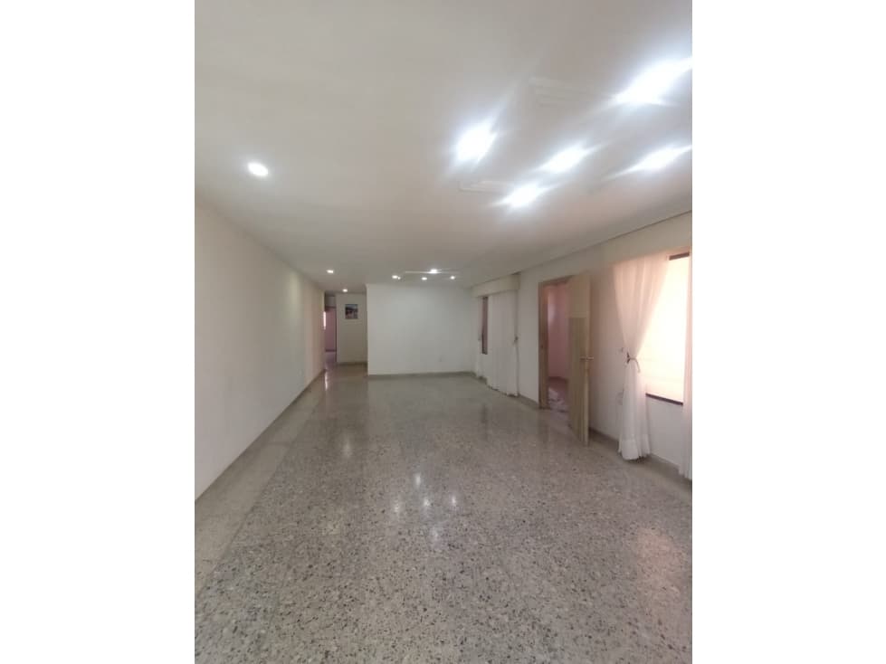 CASA EN ALQUILER EN LOS NOGALES - 1