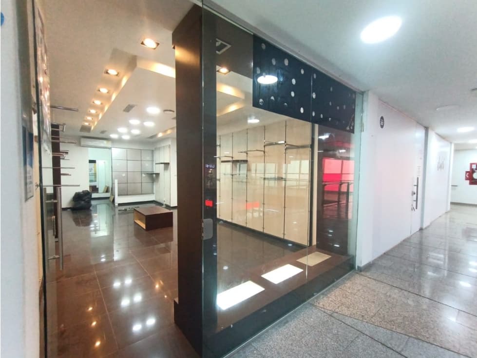 LOCAL EN ALQUILER Y VENTA EN VILLA COUNTRY - 1