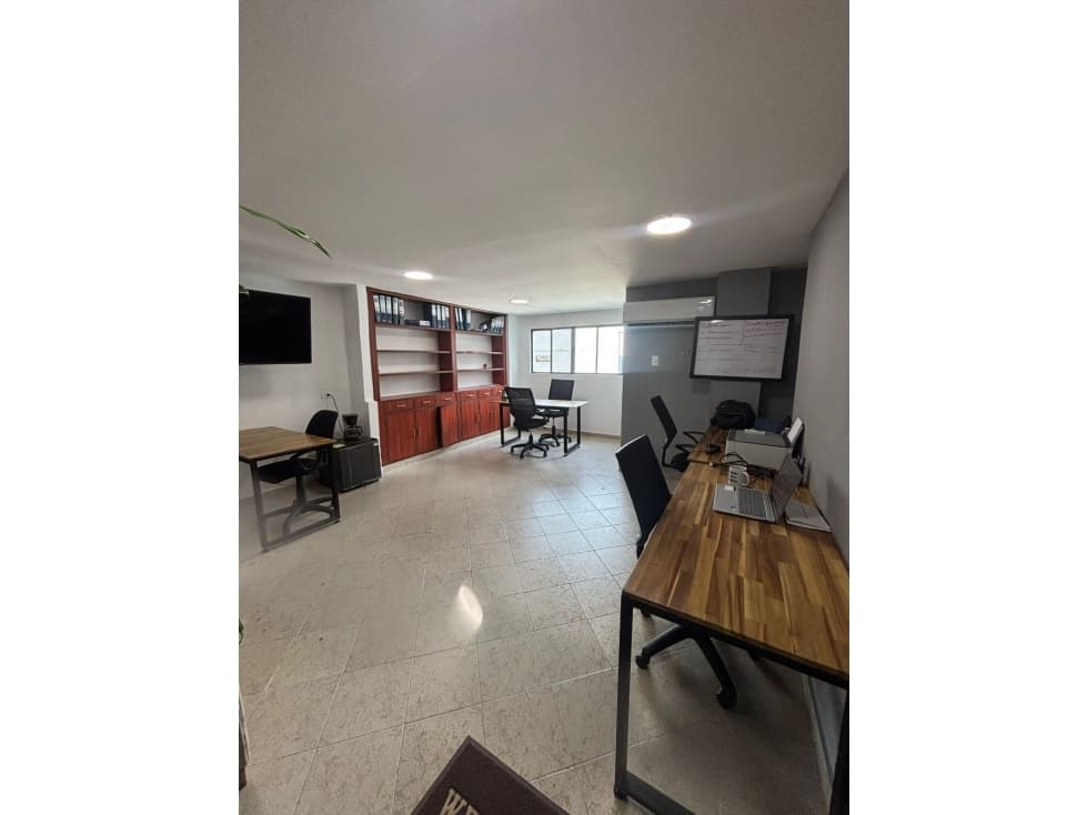 OFICINA SEMI AMOBLADA EN ARRIENDO EN ALTO PRADO - 1