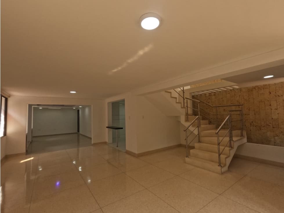 CASA EN ALQUILER UBICADA EN VILLA COUNTRY - 1