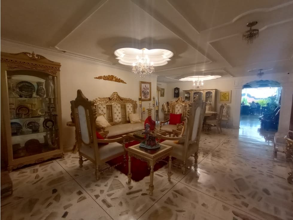 CASA COMERCIAL EN ALQUILER EN SAN VICENTE - 1