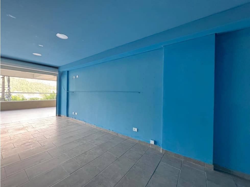 Local en Venta en La Estrella, sector La Tablaza - 1