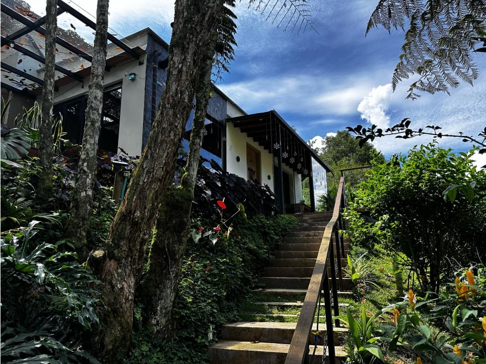 Casa Campestre en Venta en Sabaneta, sector La Doctora - 1