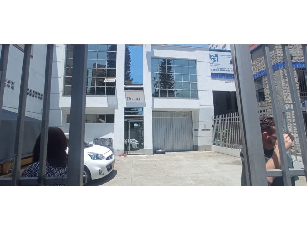 Bodega en Arriendo Sabaneta Sector Trapiche - 1