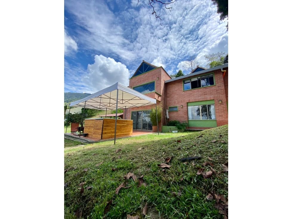 Casa finca Amoblada en Arriendo Envigado Sector Escobero - 1