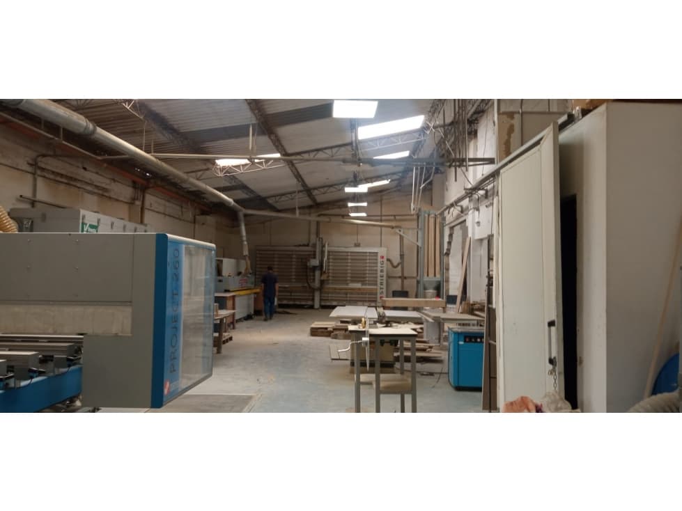 Bodega en arriendo Sabaneta Sector Central - 1