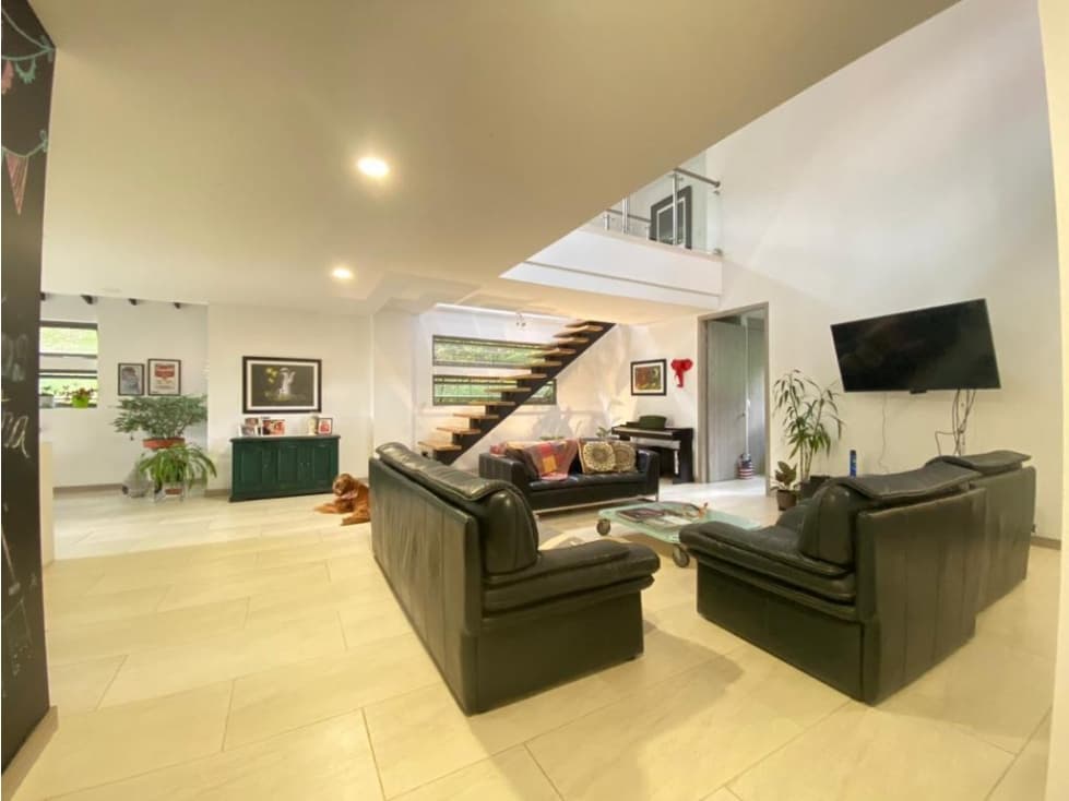 Casa en Arriendo en Sabaneta Sector Las Lomitas - 1