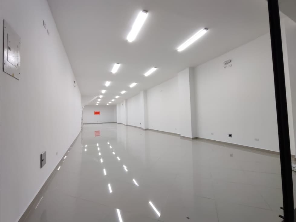 Local en Arriendo en Itagüí Sector Las Acacias - 1