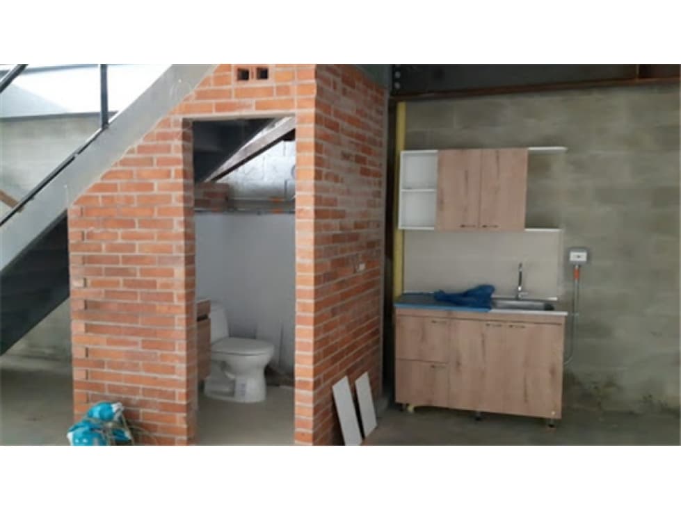 Bodega en Arriendo La Estrella Sector San Agustín - 1