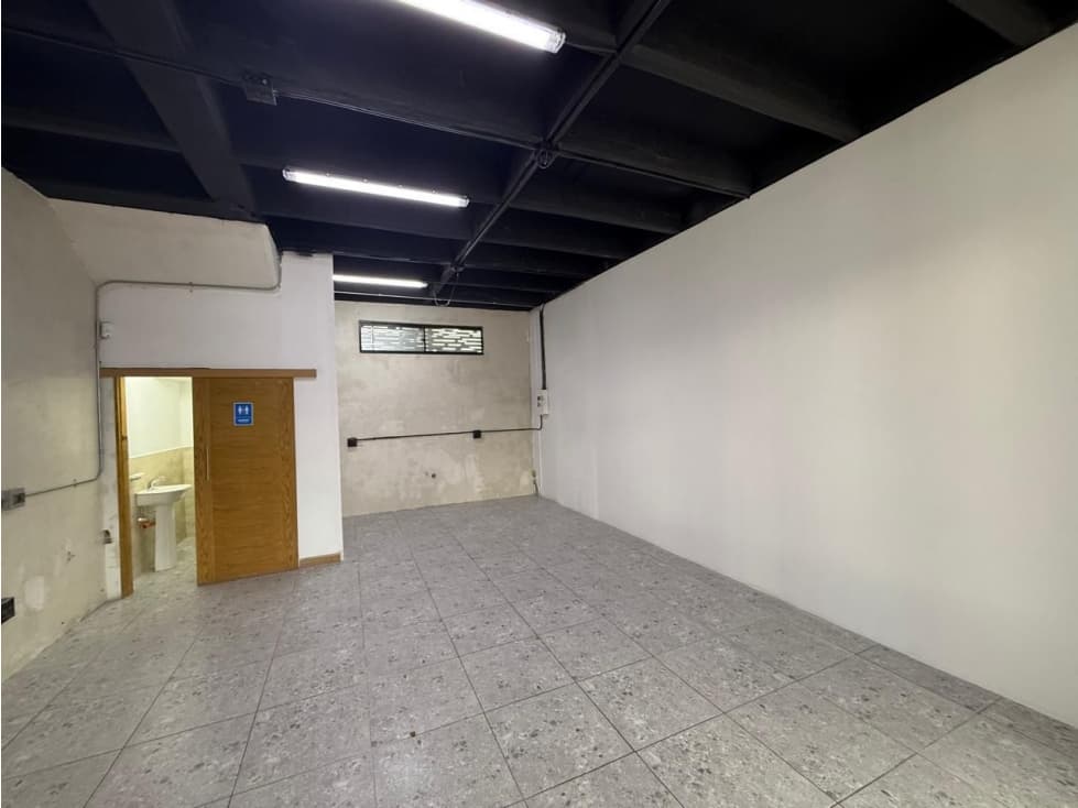 SE ARRIENDA LOCAL COMERCIAL EN RIONEGRO - 1