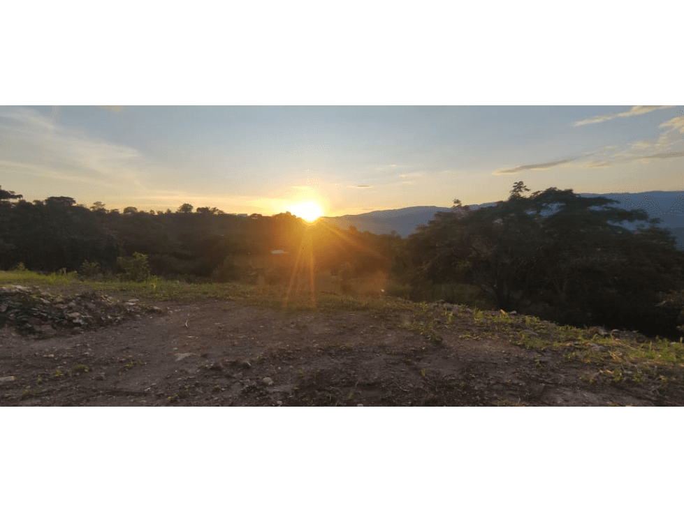 Venta de lote en Condominio de 2100 M2 en 210 mill en La Mesa Cund. - 1