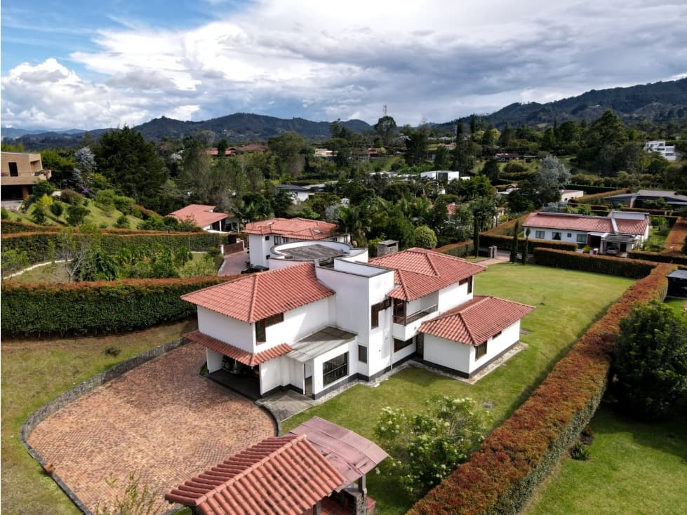 Venta de casa finca en El Tablazo Rionegro - 1