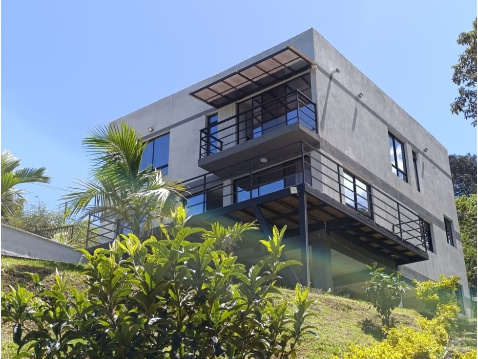 Venta Casa Campestre Santa Elena Medellín - 1