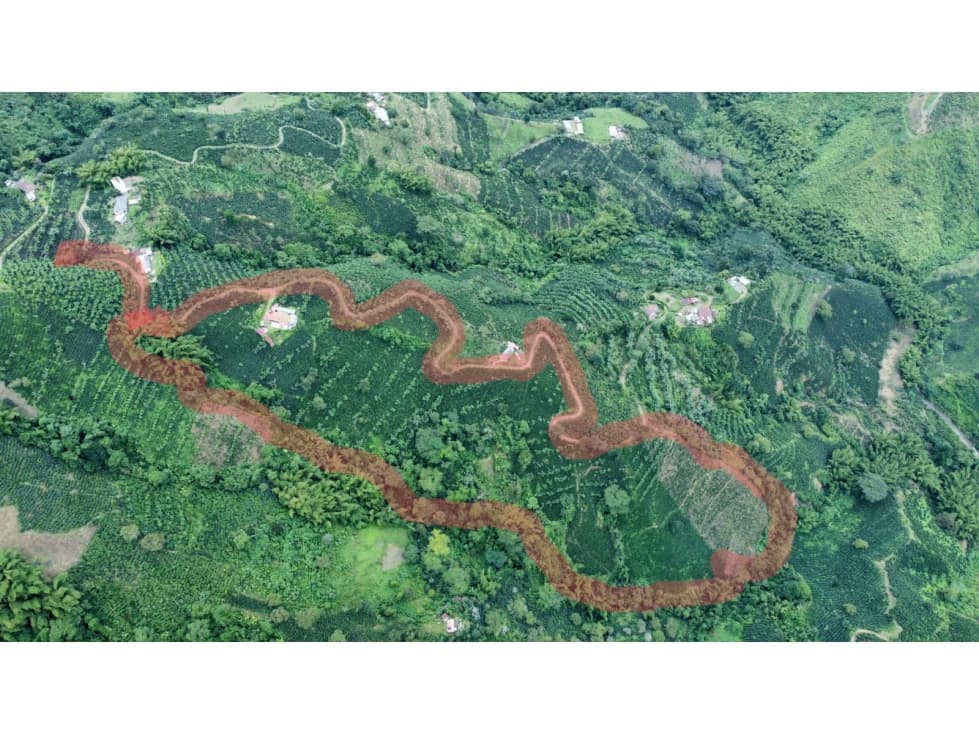 EN VENTA HERMOSA FINCA CAFETERA EN SANTA ROSA DE CABAL - 1