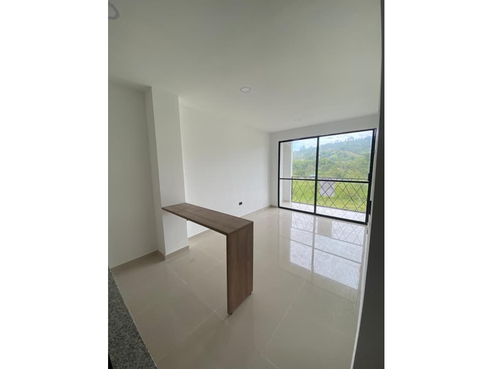 SE RENTA HERMOSO APARTAMENTO EN LA HERMOSA - 1