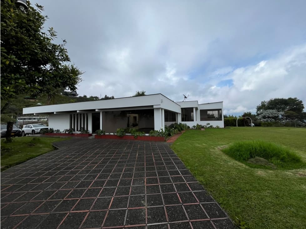 CASA EN ARRIENDO SECTOR CERRO DE ORO - 1