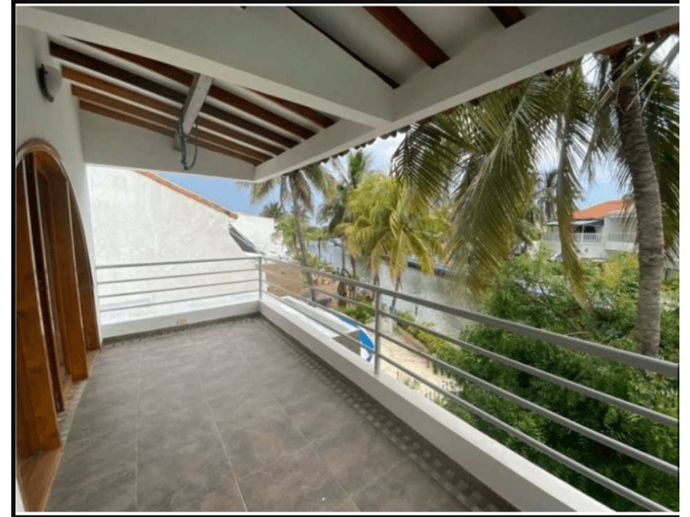 Casa playera con salida al mar en pozo colorado - 1