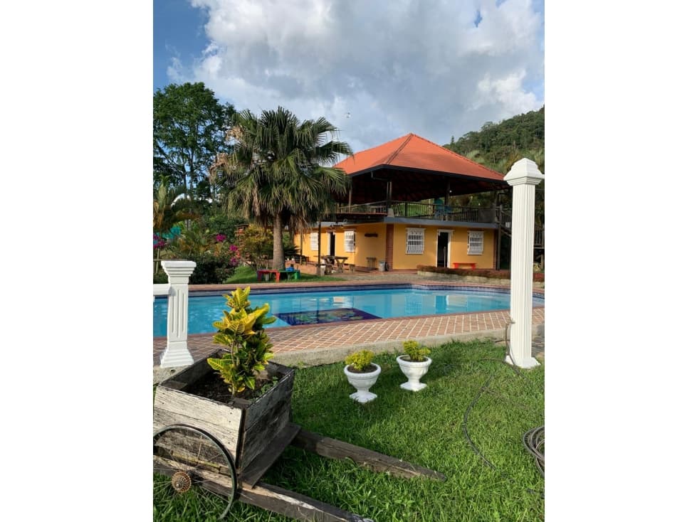 VENTA FINCA EN BARBOSA - 1