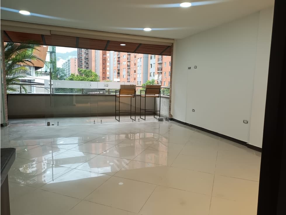 ARRIENDO O VENTA OFICINA SABANETA SECTOR CALLE LARGA - 1