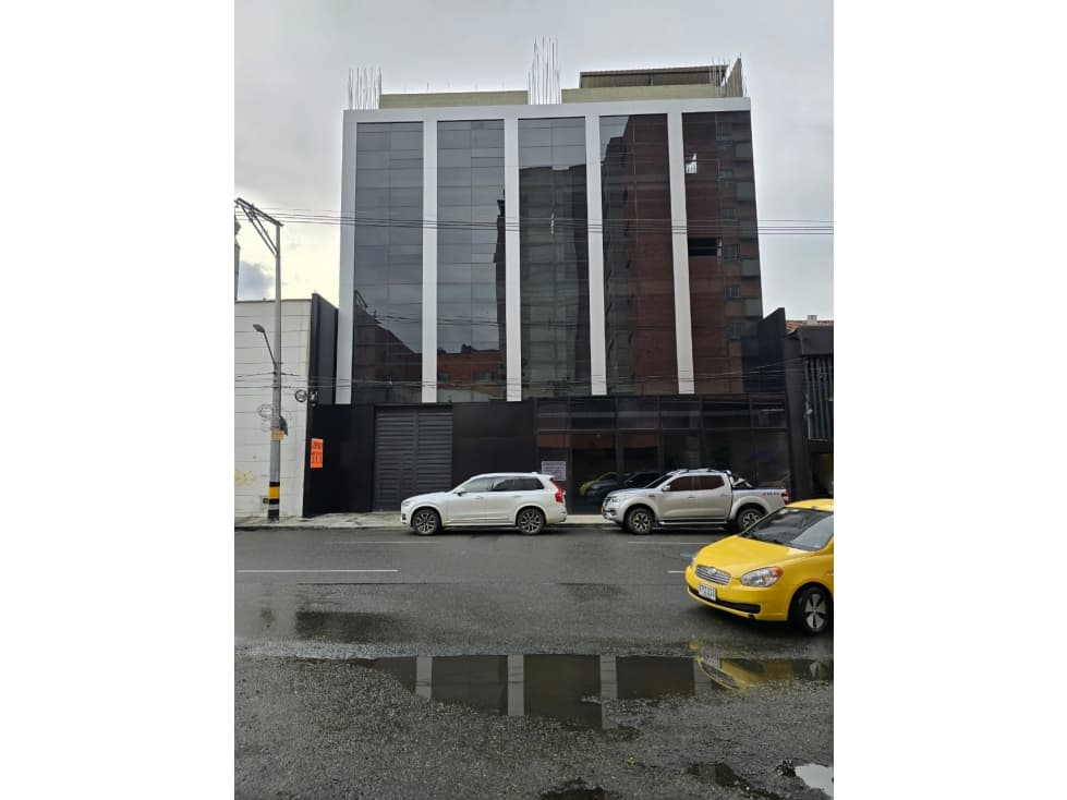 Arrendo Bodega La Candelaría Medellín - 1