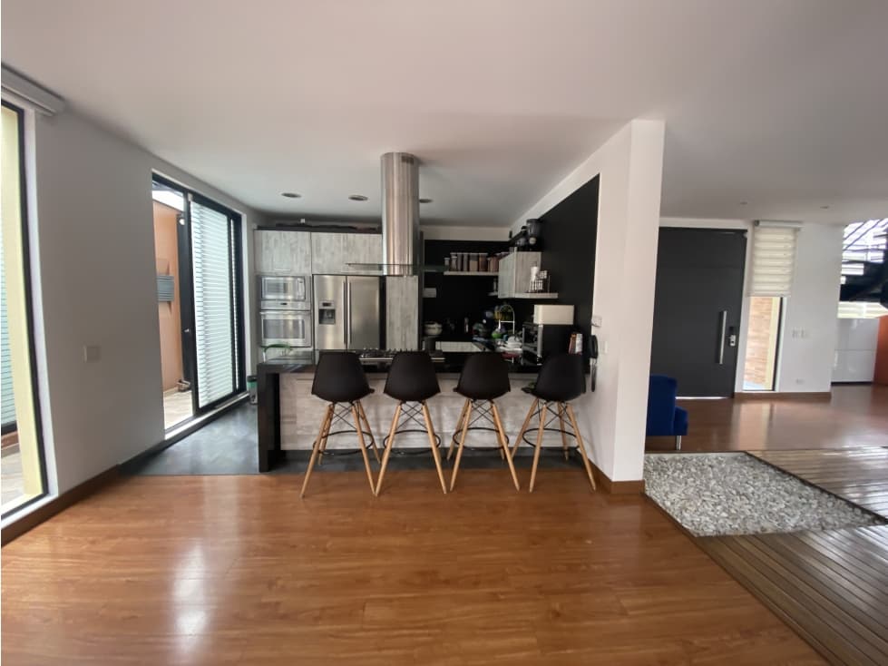 Linda Casa Campestre en Venta Condominio en Cota - 1