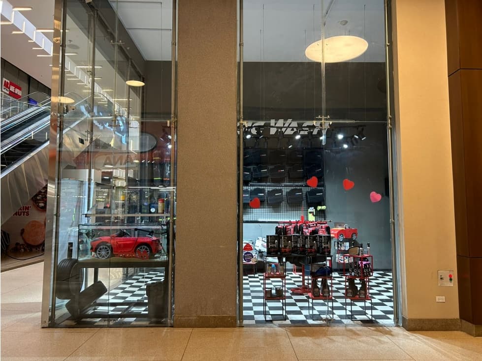 LOCAL EN CENTRO COMERCIAL PARA LA VENTA O ARRIENDO, METRÓPOLIS, BOGOTÁ - 1